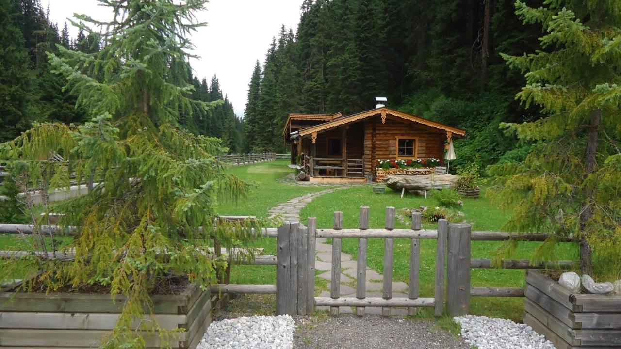 Almnest In Hochfuegen Mit Privat Spa ภายนอก รูปภาพ
